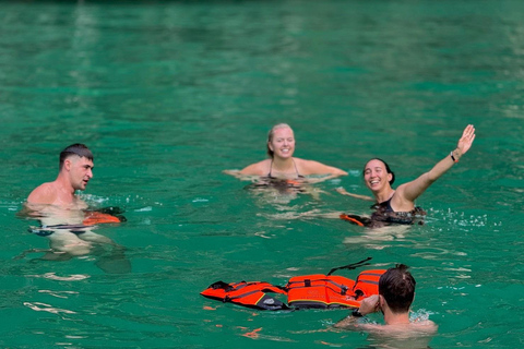 Krabi: Phi Phi Island Tour by Speedboat with Buffet Lunch