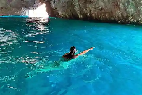 Von Kotor aus: Blaue Höhle und Bucht von Kotor Tagesausflug mit dem Boot