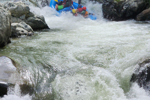 From Santiago: Jarabacoa Rafting Tour w lunch & hotel pickup From Santiago: Rafting Tour w lunch & hotel pickup afternoon