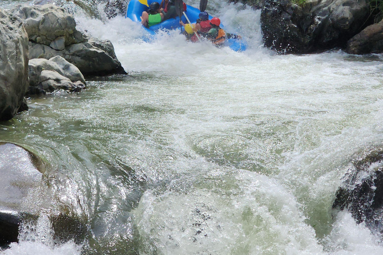 From Santiago: Jarabacoa Rafting Tour w lunch & hotel pickup From Santiago: Rafting Tour w lunch & hotel pickup afternoon