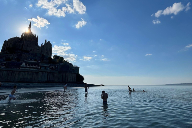 Bay of Mont Saint-Michel : Quicksands + Crossing on foot Bay of Mont Saint-Michel : Crossing the bay on foot