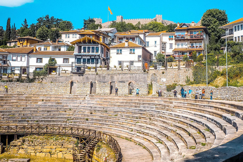 Ohrid: Tour privato guidato a piedi con una guida locale esperta