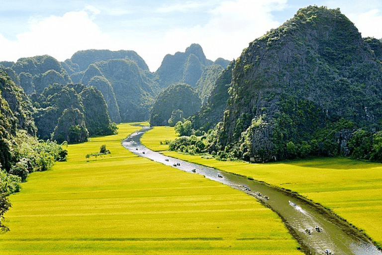 Ninh Binh Day Tour to Hoa Lu Tam Coc and Mua Cave