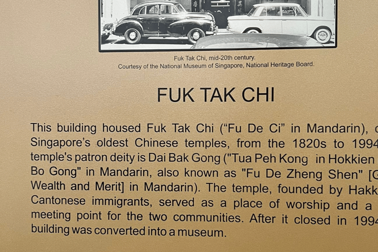 Tour noturno de assinatura: Passeio pela Marina com provas de comidaJunta-te ao grupo