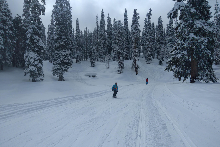 Tatra Mountains: Zakopane Private Ski Tour with Instructor Krakow: Instructor lead Ski Tour - Tatra Mountains