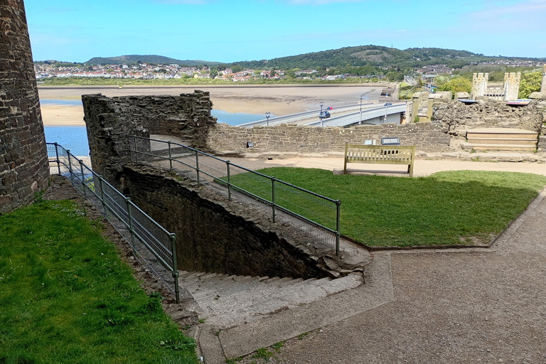 Conwy: Conwy Castle Guided Walking Tour