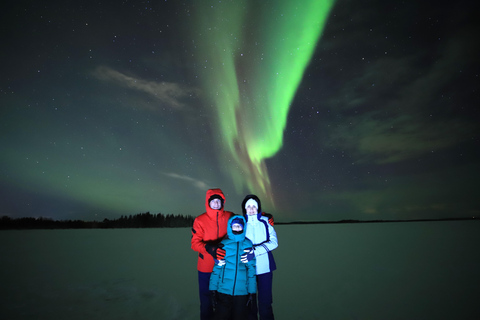 Levi: La magia dell&#039;aurora boreale - Osservazione delle stelle con il telescopioLevi: La magia dell&#039;aurora boreale – Osservare le stelle con il telescopio