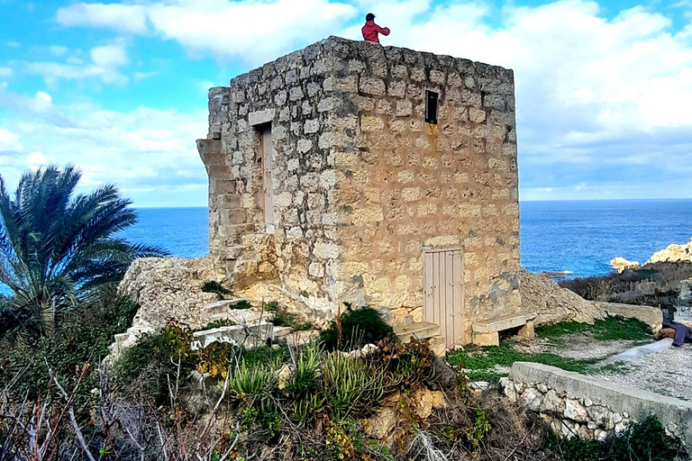 Gozo dévoilé : Randonnée guidée avec escalade de blocsGozo dévoilé : Randonnée guidée avec escalade de bloc