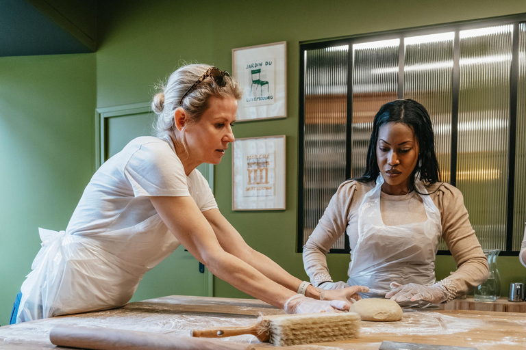 Parigi: Corso di cottura di croissant francesi con uno chef