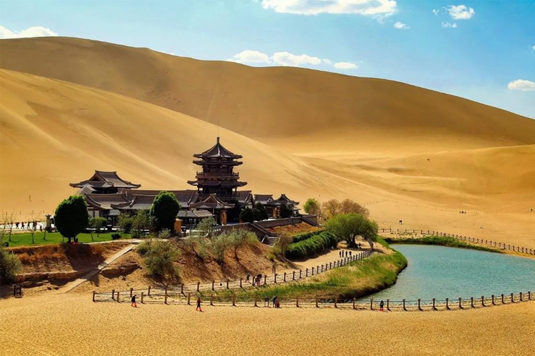 Dunhuang: Mingsha Mountain, Crescent Lake & Museum Tour
