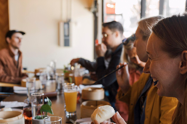 Vancouver: Mount Pleasant Food and Street Art Tour