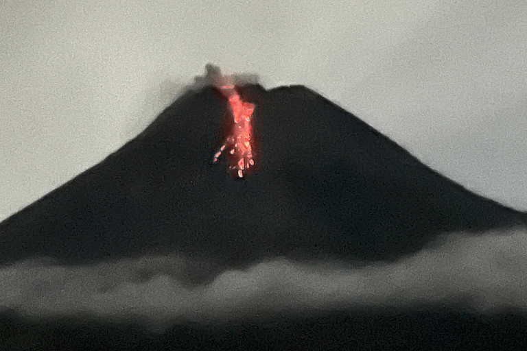 Yogyakarta:Mount Merapi Night Lava Flow or Sunrise Hike Tour Sunrise & Lava Flow View