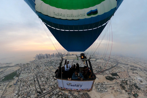 Doha: Sunrise Hot Air Balloon Flight