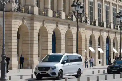 Paris - mellanlandning Layover City Excursion från/till CDG, Orly flygplats 5 timmar