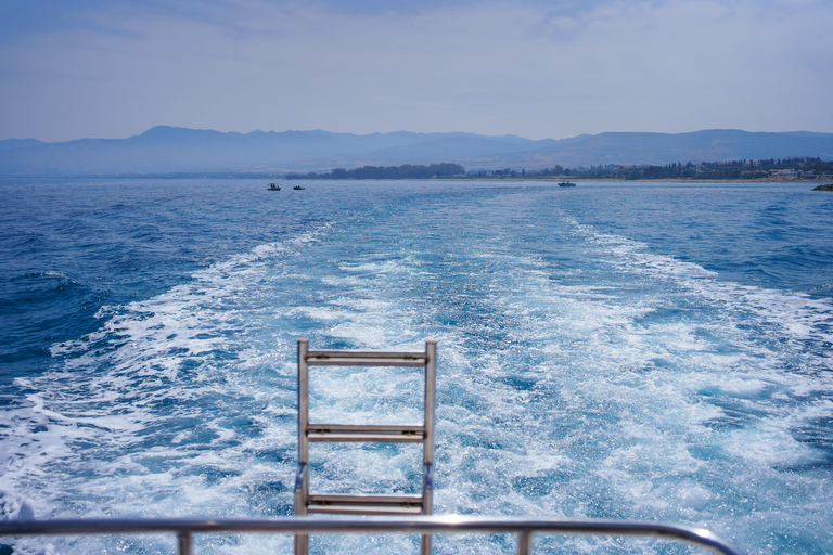 رحلة نصف يوم إلى البحيرة الزرقاء مع النقل من بافوس