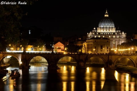 Roma de noche: 3 horas pequeño grupo de viajeRoma de noche: tour en grupo pequeño de 3 horas