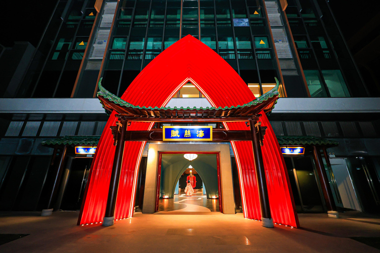 Guangzhou: Silk Road Show with Dinner & Costume Rental SVIP Seat Only Meal