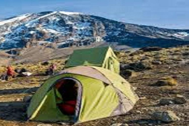 PIĘCIODNIOWY TREKKING SZLAKIEM MARANGU NA KILIMANDŻARO