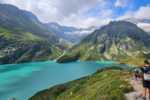 Randonnée d'une journée dans les Alpes et le lac suisses avec prise en charge - Lucerne