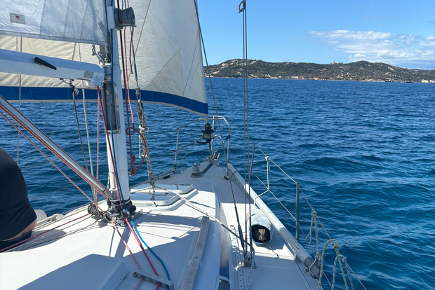 Da Palau:Tur i barbacka och vela i La Maddalena Archipelago