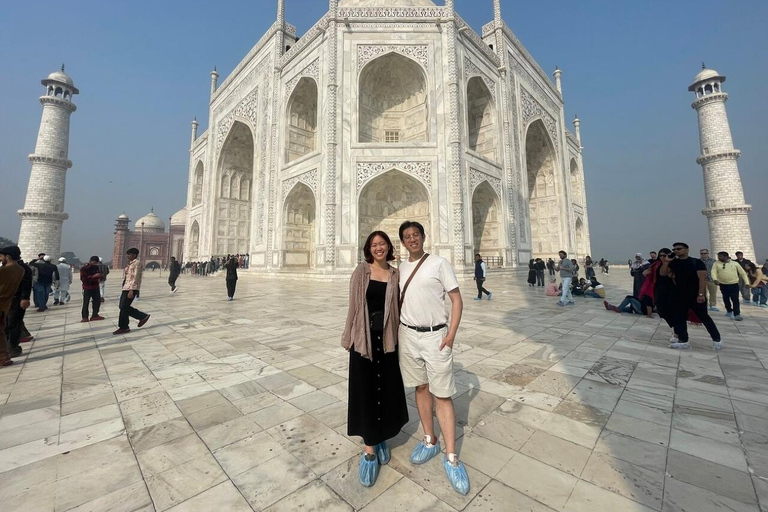 Desde Delhi: excursión de 1 día en tren al Taj Mahal y AgraTren de segunda clase (tour todo incluido)