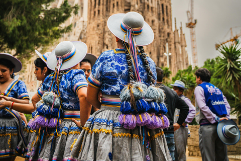 Barcelone : visite à pied de la Sagrada Família et du quartier gothiqueEnglish Guide