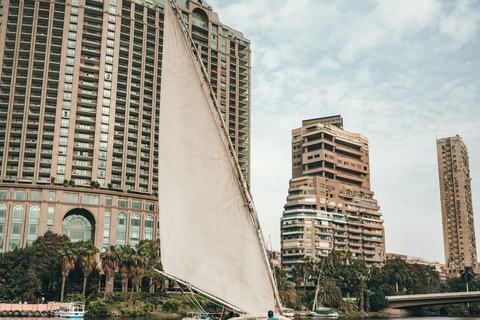 Le Caire : Excursion en felouque au coucher du soleil et visite culinaire avec guide privéOption privée