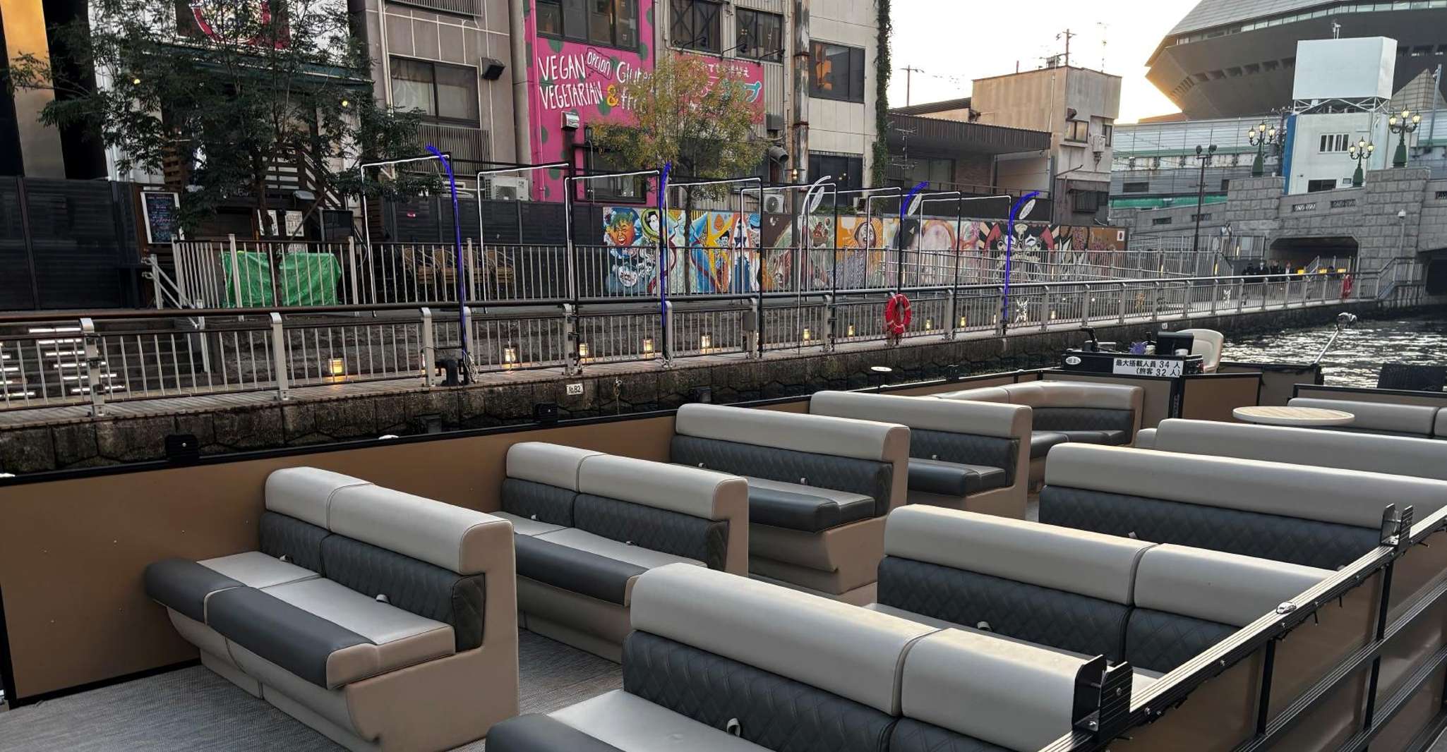 Osaka: Dotonbori River Cruise with Glico Sign & Neon Views photo 8