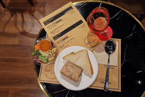 Beijing: Daxing International Airport CHUM Lounge Access Main Terminal Domestic Departure: CHUM VIP Lounge