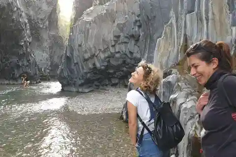 Trekking dans la vallée d'Alcantara + prise en charge du Body Rafting depuis Catane