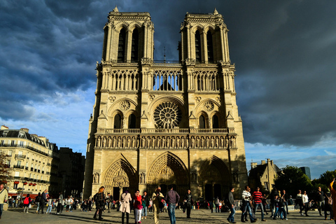 Paris: Notre-Dame Cathedral Guided Tour Notre-Dame Cathedral Guided Tour in English