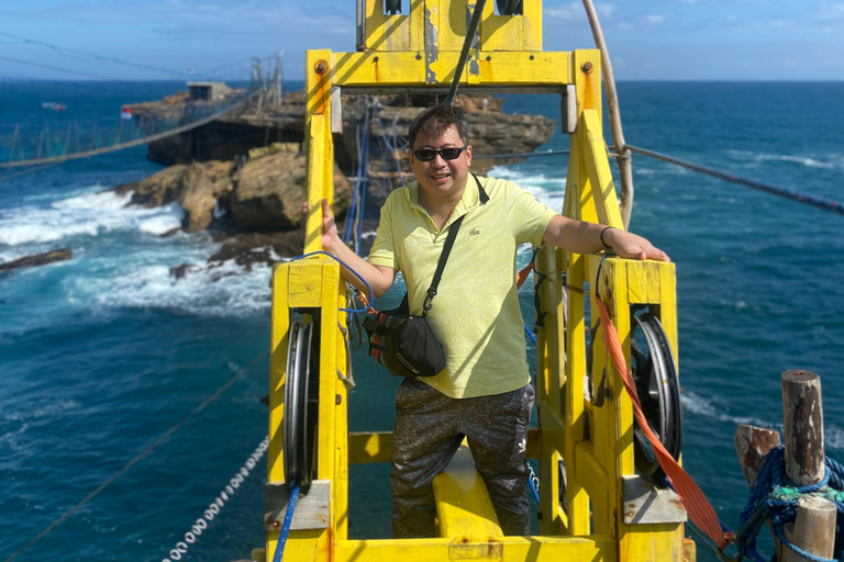 Yogyakarta: spiaggia di Timang, grotta di Pindul e tour con droniYogyakarta: spiaggia di Timang, grotta di Pindul e tour con drone