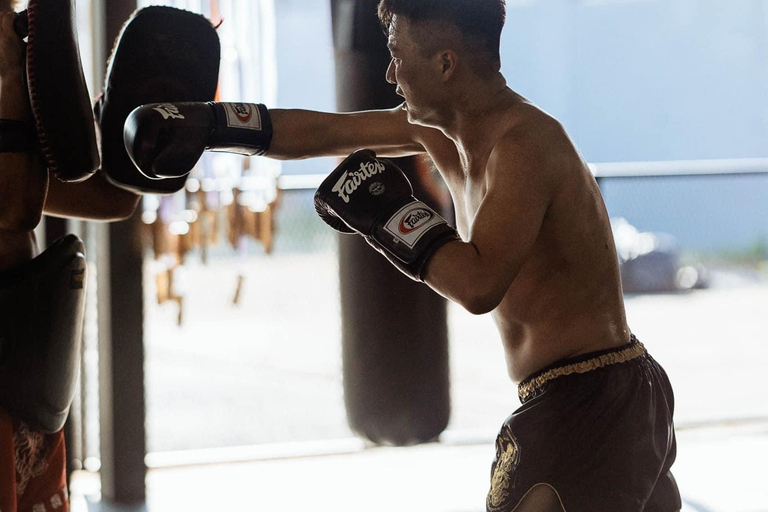 Chiangmai : Académie d&#039;entraînement au Muay ThaiChiangmai Muaythai training