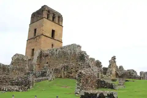 Panama Highlights: From Then To Now Tour
