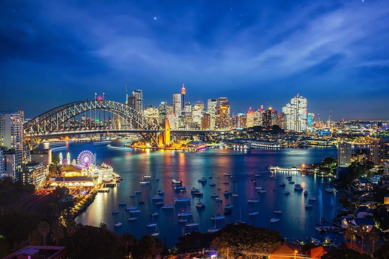 Sydney: Bus & Boat Night Tour to see Sydney Sparkling