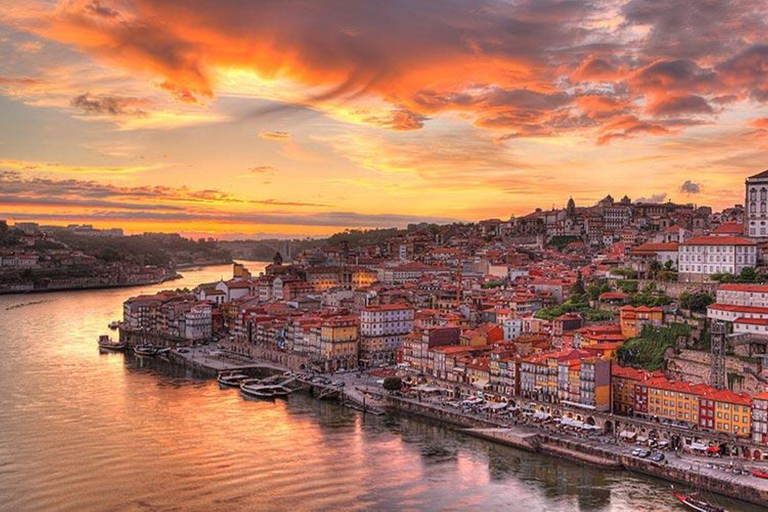 From Porto: Private Transfer to Lisbon until 3 Stops Transfer Porto - Lisbon with no stops