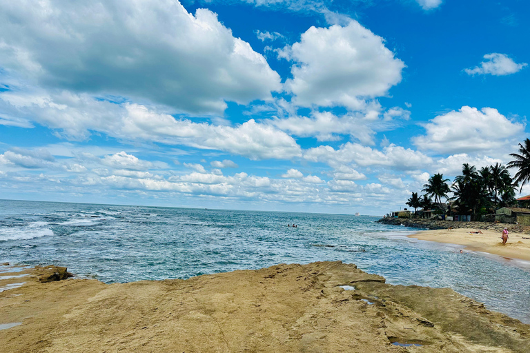 Negombo City Explorer Adventure by Tuk-Tuk (Included Pickup)