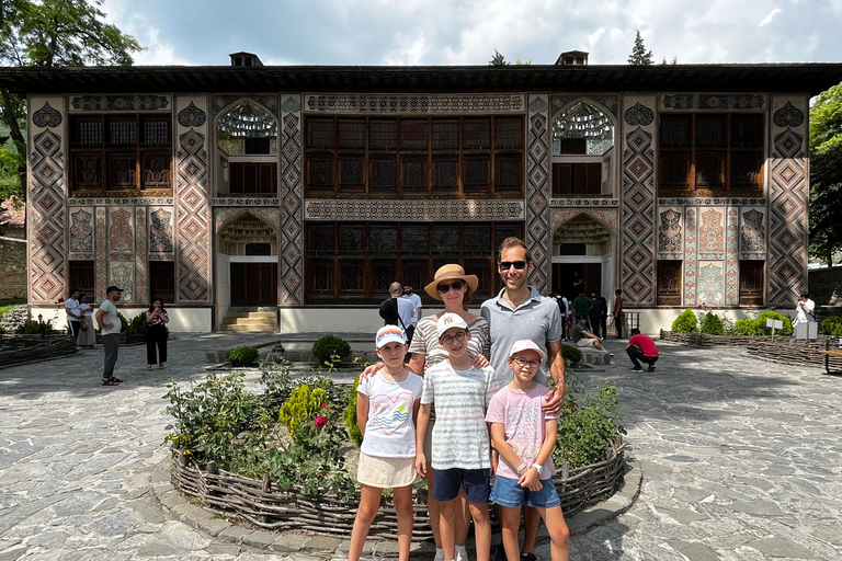 من باكو: جولة شيكي مع شريك سفر بي بي سي (خاص)