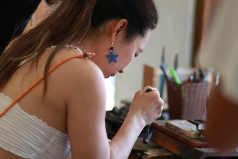 Lombok: Silversmithing Workshop with Jewelry to Keep