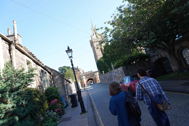 From Edinburgh: Highland Cows & Castles Day Trip