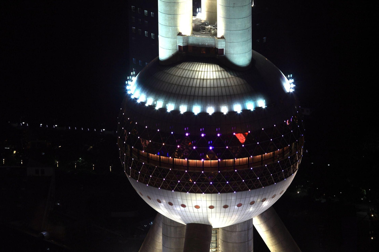 Shanghai: Oriental Pearl Radio &amp; TV Tower e-biljettSky Walking värdepaket + 351 rymdkapsel