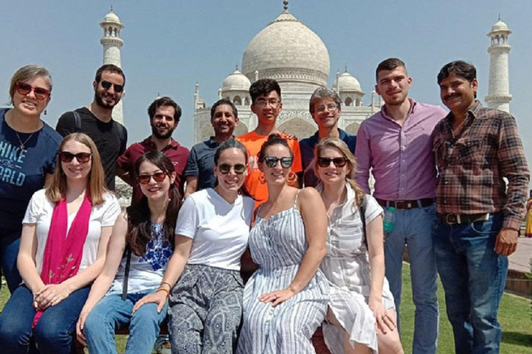 Same Day Taj Mahal & Agra Tour From Chennai w/ Return Flight Flight Tickets, Private Car, Guide, Lunch and Entry Tickets
