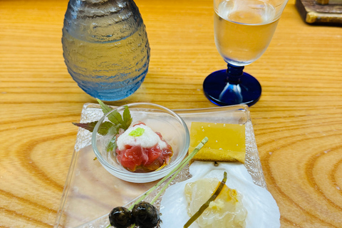 Kanazawa: Private 3-Hour Bar Hopping Tour with Local Guide Start from Kanazawa Station