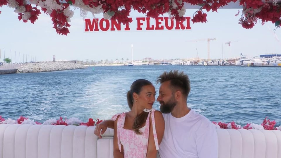 Marina di Dubai: Tour privato in barca con i fiori