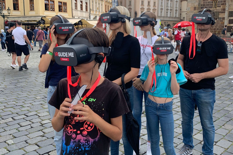 Praga: Tour immersivo a piedi e in VRPraga: Tour a piedi della città e VR