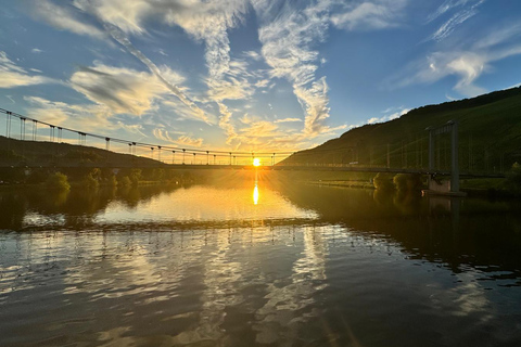 Bernkastel: Panorama boat tour 1 hour Lieser, Mülheim and back