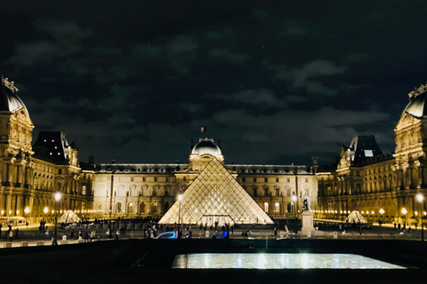 Paris: Christmas Lights Night Tour by Open-Top Bus 24-Hour Hop-on, Hop-off Tour & Christmas Lights Night Tour