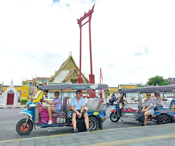Bangkok: Guided Tour in a Typical Thai Tuk-Tuk
