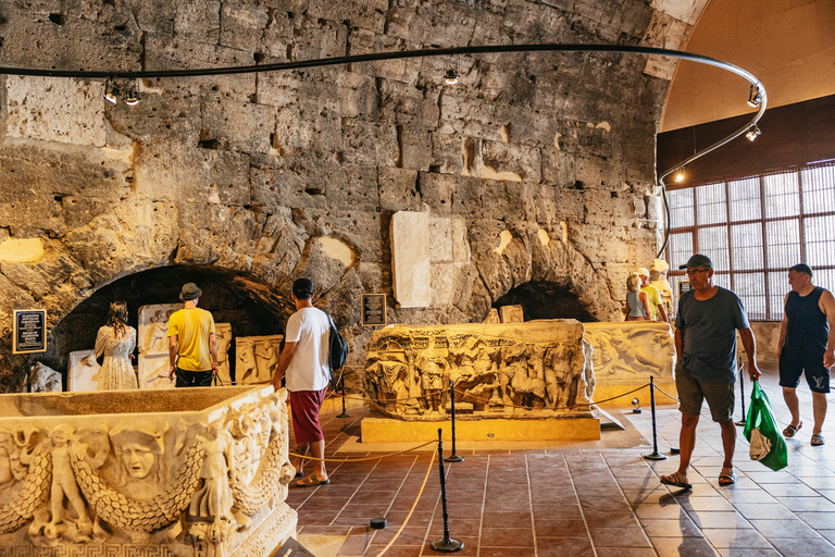 Z Antalyi/Kemer: Pamukkale i Hierapolis Tour z lunchemOdbiór z Antalyi, Lary, Belek, Kundu