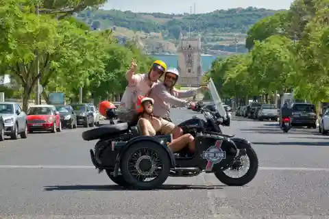 Lisbon : Belem Motorcycle Side-car Tour